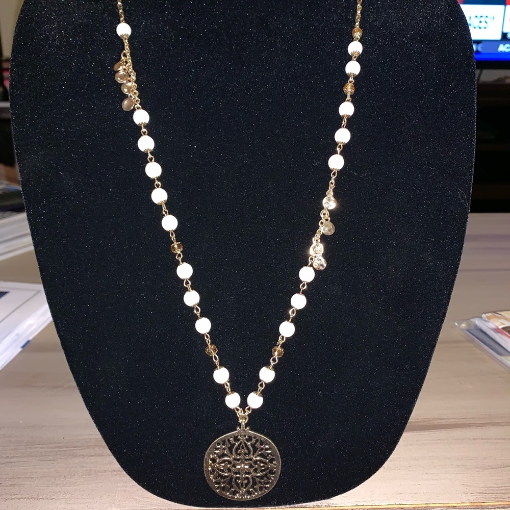 ***Last Chance*** Gold Pendant Necklace